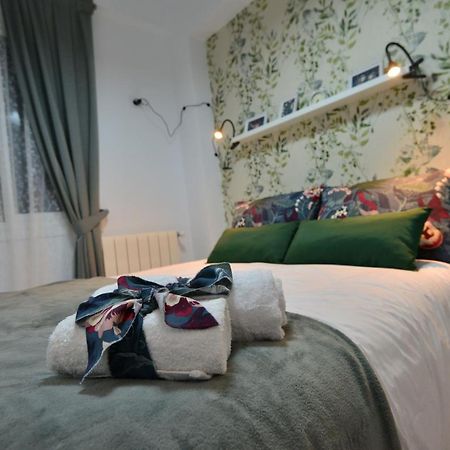 Apartamento Escalinata Triacastela سانتياغو دي كومبوستيلا المظهر الخارجي الصورة
