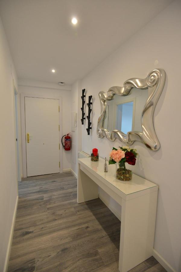 Apartamento Escalinata Triacastela سانتياغو دي كومبوستيلا المظهر الخارجي الصورة