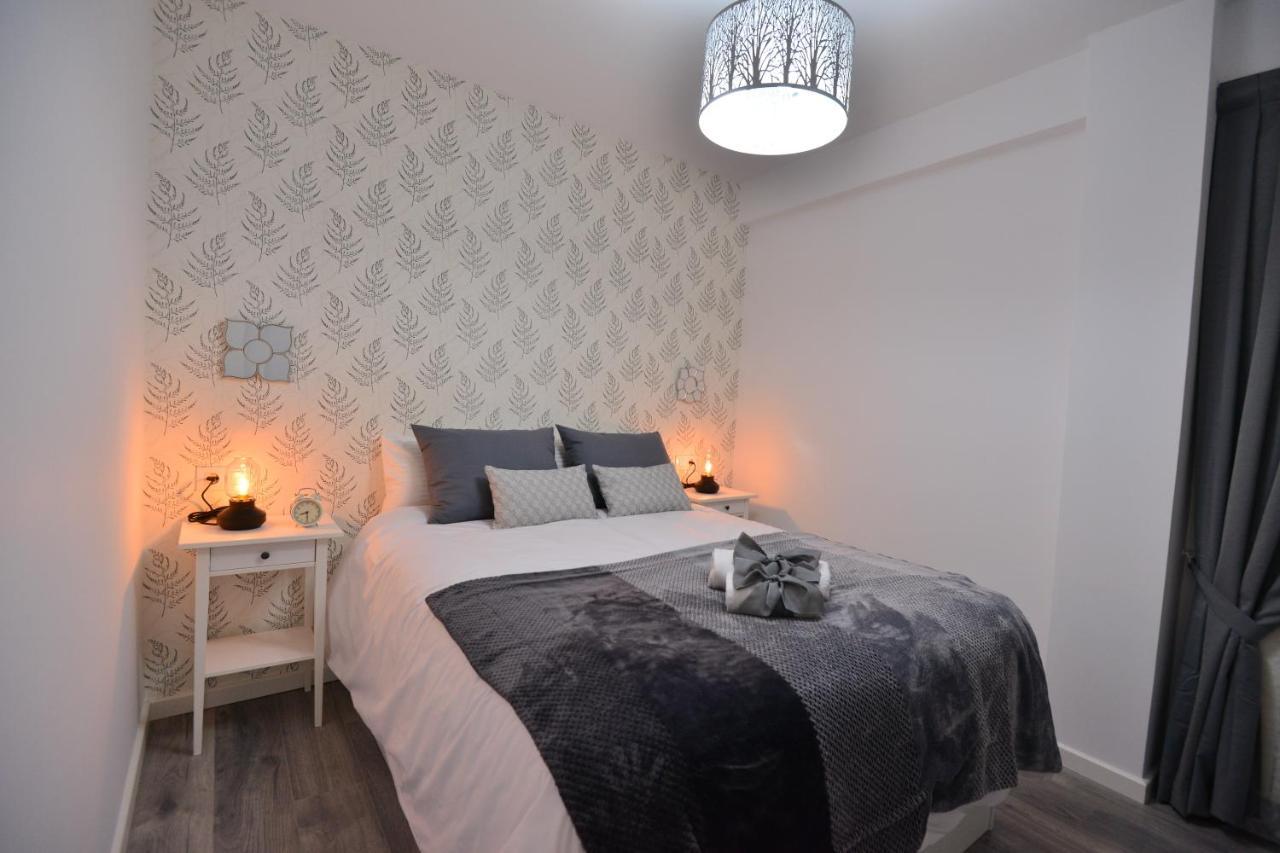 Apartamento Escalinata Triacastela سانتياغو دي كومبوستيلا المظهر الخارجي الصورة