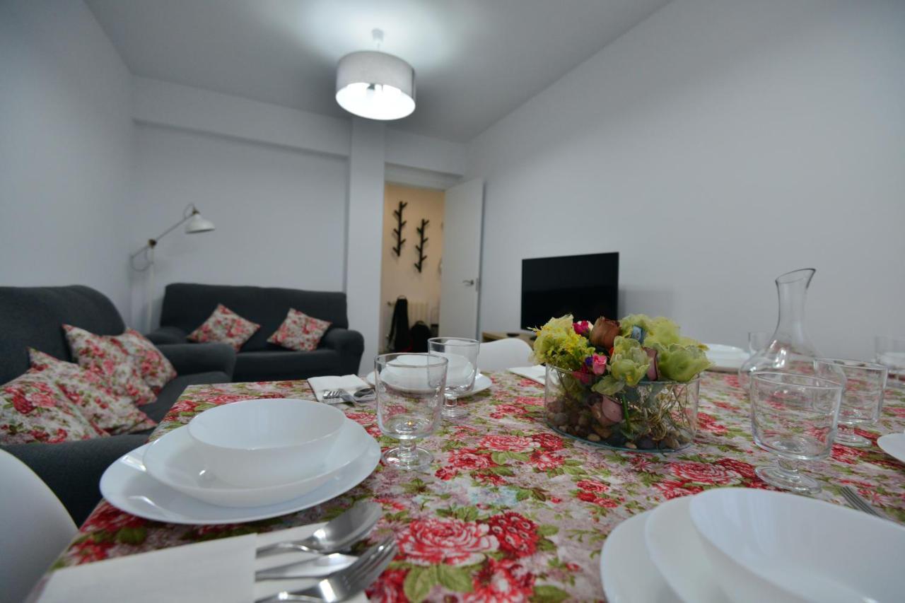 Apartamento Escalinata Triacastela سانتياغو دي كومبوستيلا المظهر الخارجي الصورة
